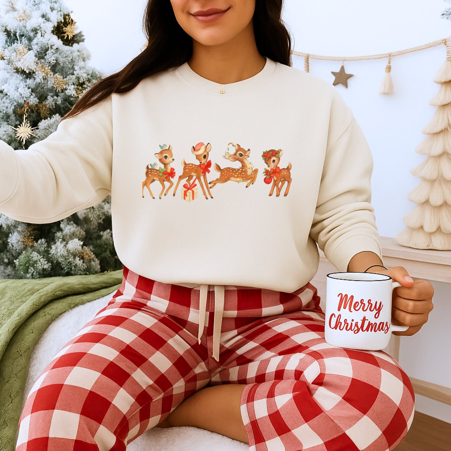 Unisex Heavy Blend™ mw2044 | Vintage Reindeer Christmas Sweatshirt – Cute Retro Deer Holiday Crewneck, Festive Winter Pullover