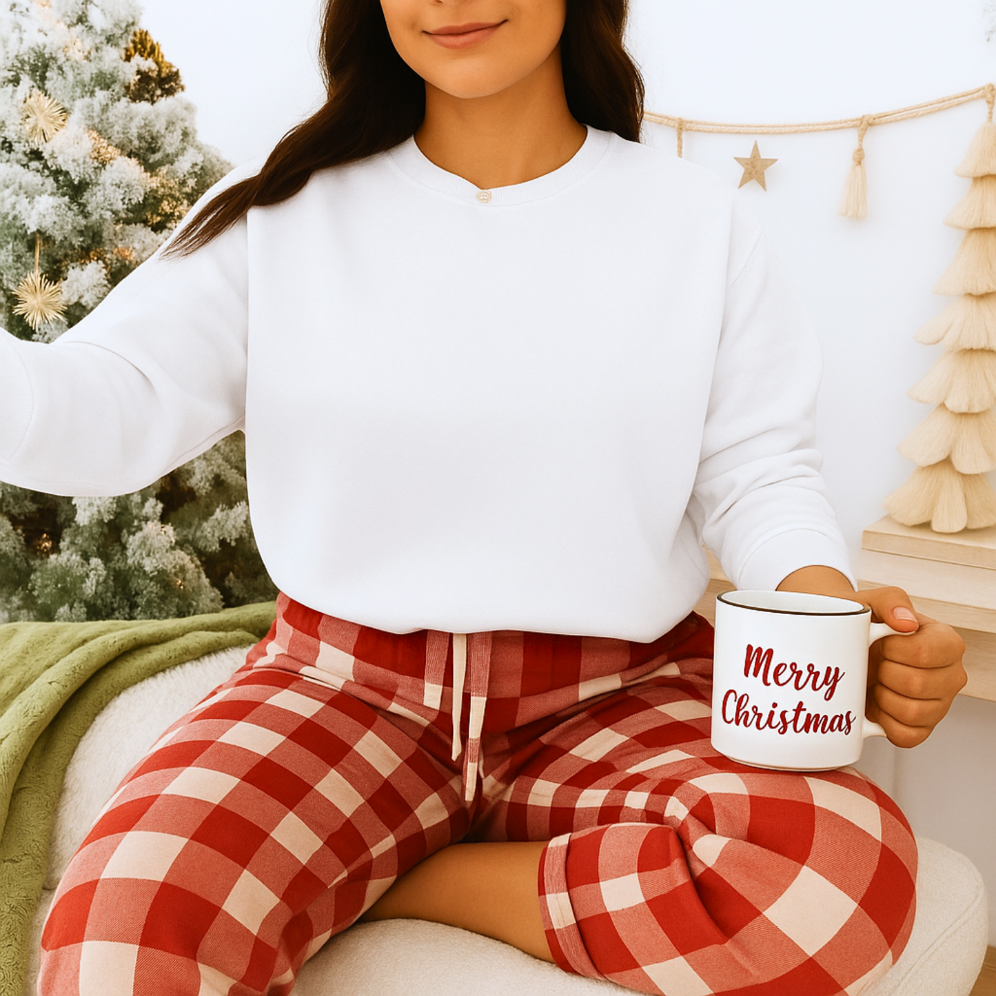 Unisex Heavy Blend™ mw2013 | I Run on Coffee & Christmas Cheer Sweatshirt – Funny Holiday Crewneck | Cozy Unisex Winter Gift