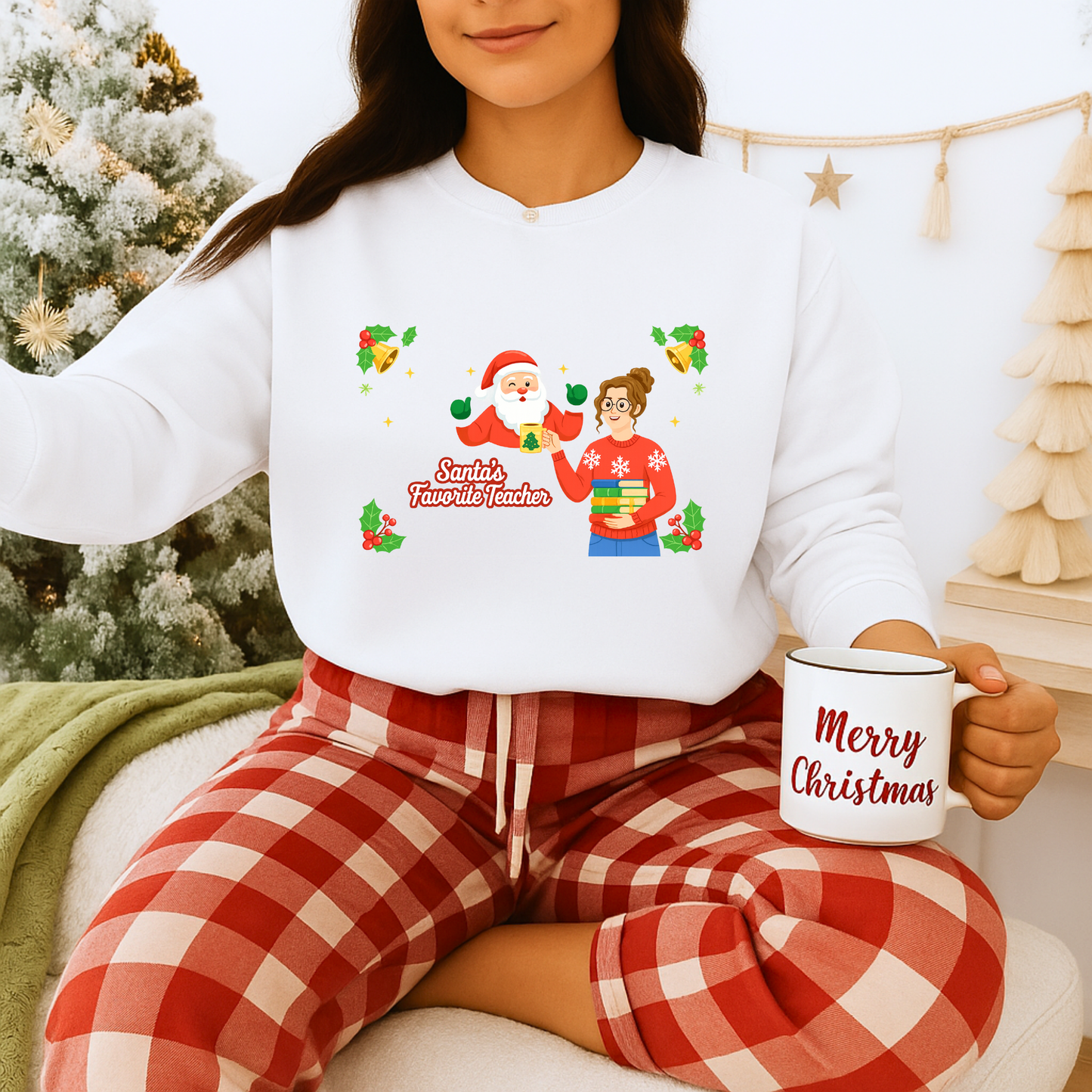 Unisex Heavy Blend™ mw2080 | Santa’s Favorite Teacher Christmas Sweatshirt – Cute Holiday Gift for Teachers, Festive School Pullover Sweater