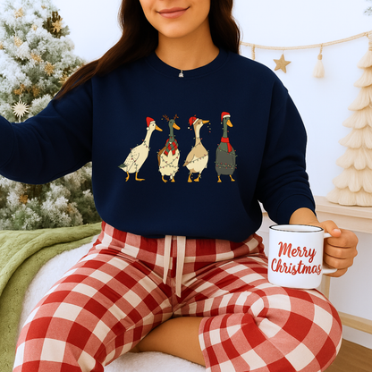 Unisex Heavy Blend™ mw2026 | Funny Christmas Goose Sweatshirt – Holiday Farm Animal Crewneck | Cute Unisex Winter Gift