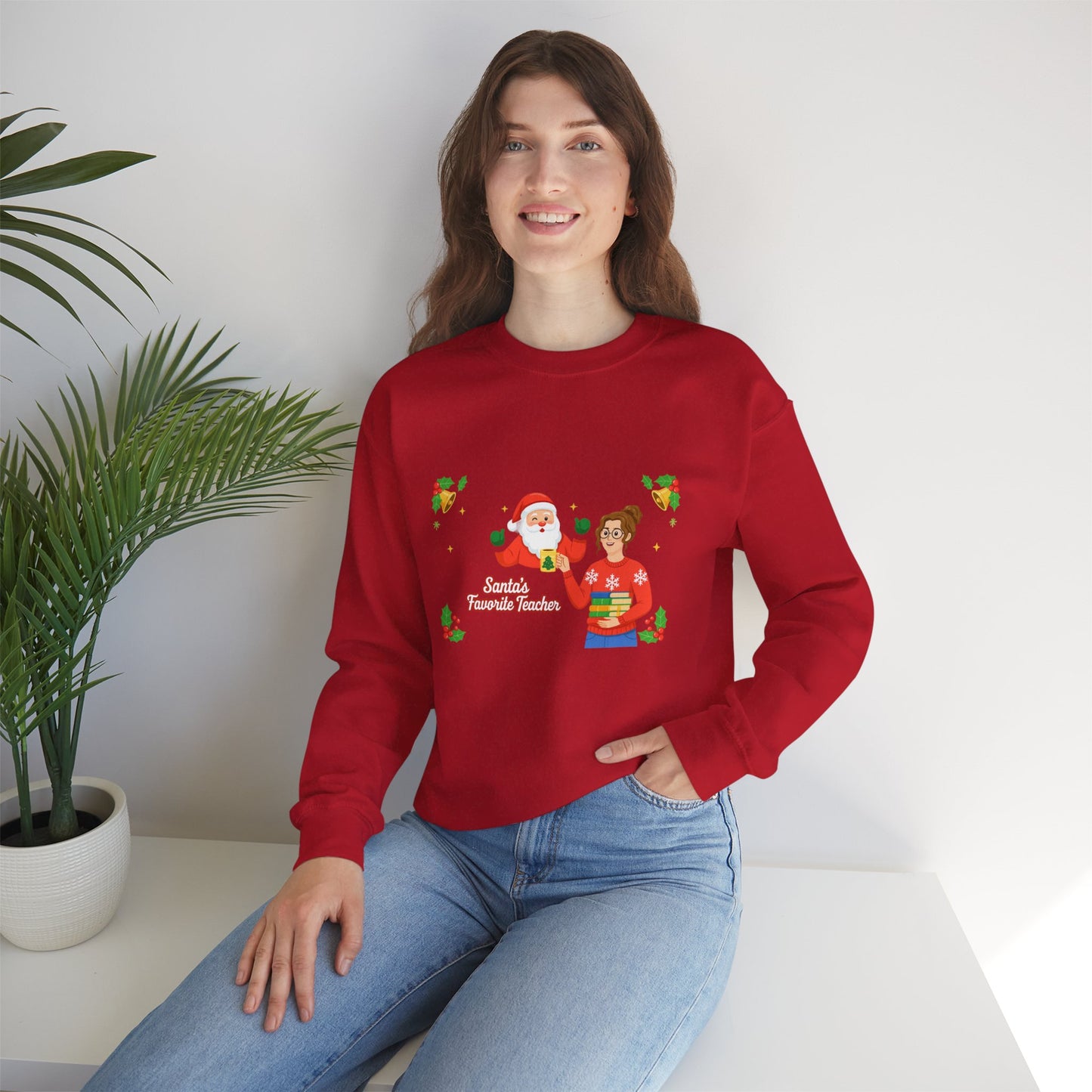 Unisex Heavy Blend™ mw2080 | Santa’s Favorite Teacher Christmas Sweatshirt – Cute Holiday Gift for Teachers, Festive School Pullover Sweater